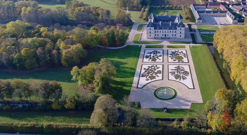 chateau ancy le franc vue aérienne